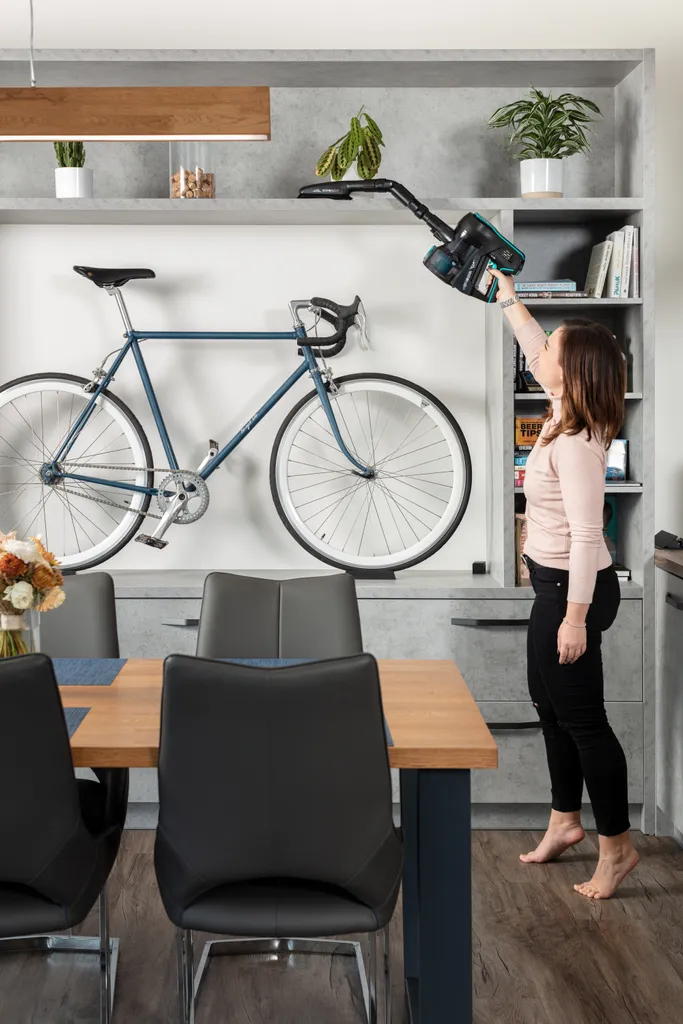 ETA SUPERSONIC WASH ETA523190000 Multifunktionaler Handstaubsauger, 135 W, 21,6 V Li-Ion-Akku, Digitalmotor, LED-Beleuchtung, HEPA-Filter, Saugt, Reinigt Tief, Trocknet, Wischt 14 ETA SUPERSONIC WASH ETA523190000 Multifunktionaler Handstaubsauger, 135 W, 21,6 V Li-Ion-Akku, Digitalmotor, LED-Beleuchtung, HEPA-Filter, Saugt, Reinigt Tief, Trocknet, Wischt – Bild 14