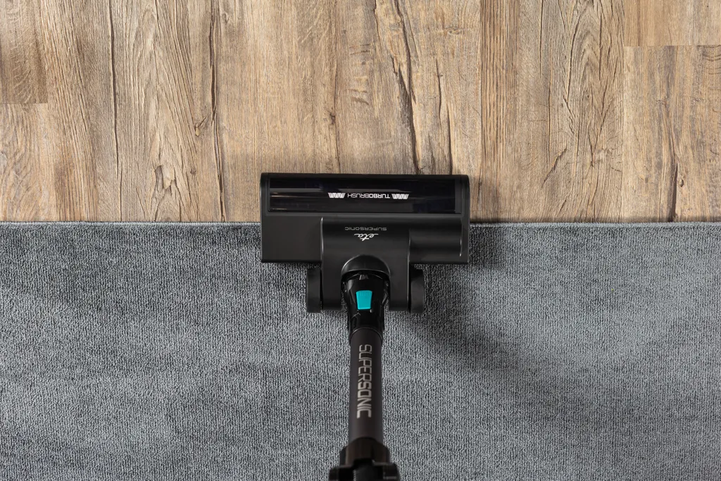 ETA SUPERSONIC WASH ETA523190000 Multifunktionaler Handstaubsauger, 135 W, 21,6 V Li-Ion-Akku, Digitalmotor, LED-Beleuchtung, HEPA-Filter, Saugt, Reinigt Tief, Trocknet, Wischt 11 ETA SUPERSONIC WASH ETA523190000 Multifunktionaler Handstaubsauger, 135 W, 21,6 V Li-Ion-Akku, Digitalmotor, LED-Beleuchtung, HEPA-Filter, Saugt, Reinigt Tief, Trocknet, Wischt – Bild 11