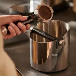 Tchibo Knock-Box Abklopfschale, Für Siebträger Espressomaschine, Zur Leichten Entsorgung Des Feuchten Kaffeesatzes, Silber / Schwarz, Edelstahl Und Gummi -Philips Haushaltsgeräte Verkaufsgeschäft 34761fecdbd485c181ef024e91765001