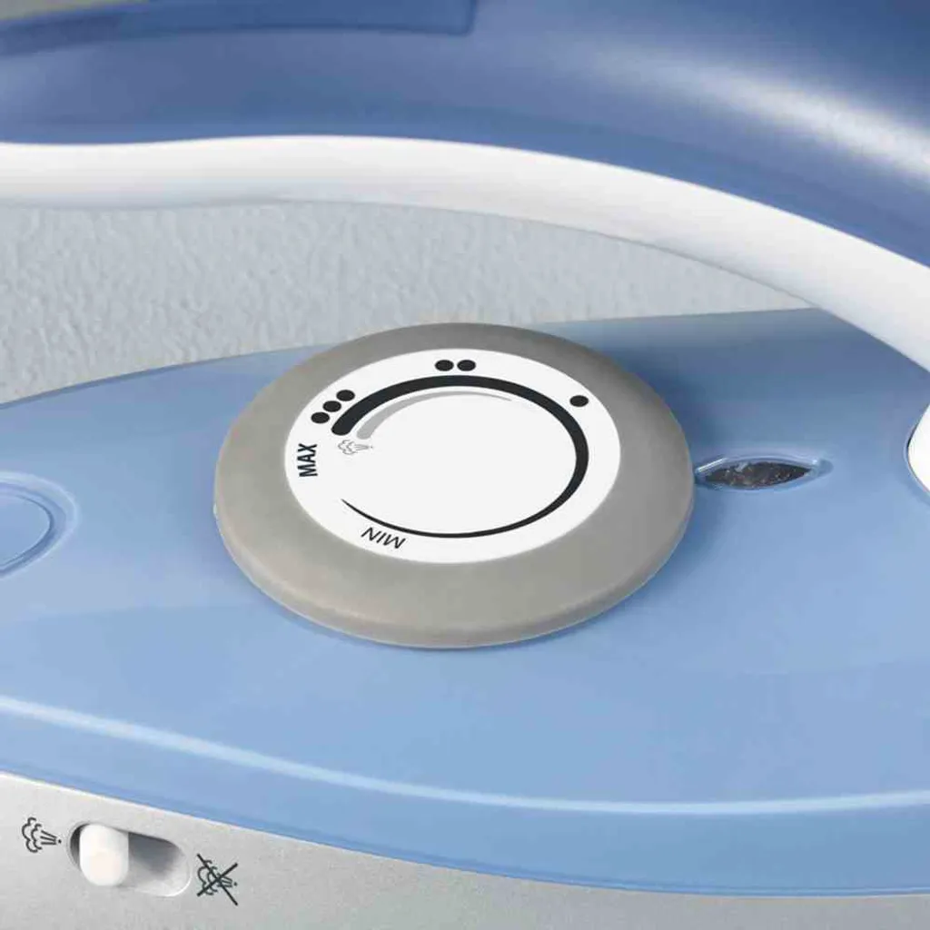 SEVERIN Reise-Dampfbügeleisen BA 3234 Silber / Blau 7 SEVERIN Reise-Dampfbügeleisen BA 3234 Silber / Blau – Bild 7