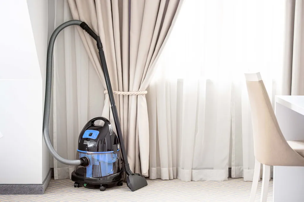 Zilan Staubsauger Mit Wasserfilter | Wasserstaubsauger | Nass Und Trocken | Boden Staubsauger | 8 LIter | 2.000 Watt | Beutellos | Grau 5 Zilan Staubsauger Mit Wasserfilter | Wasserstaubsauger | Nass Und Trocken | Boden Staubsauger | 8 LIter | 2.000 Watt | Beutellos | Grau – Bild 5